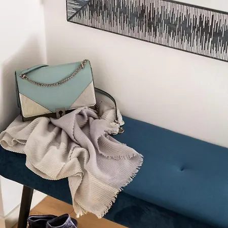 Apartment Blue Oasis Split